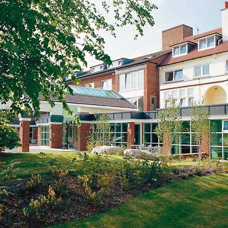 Regency Park Hotel, Health Club & Spa Thatcham Exterior foto