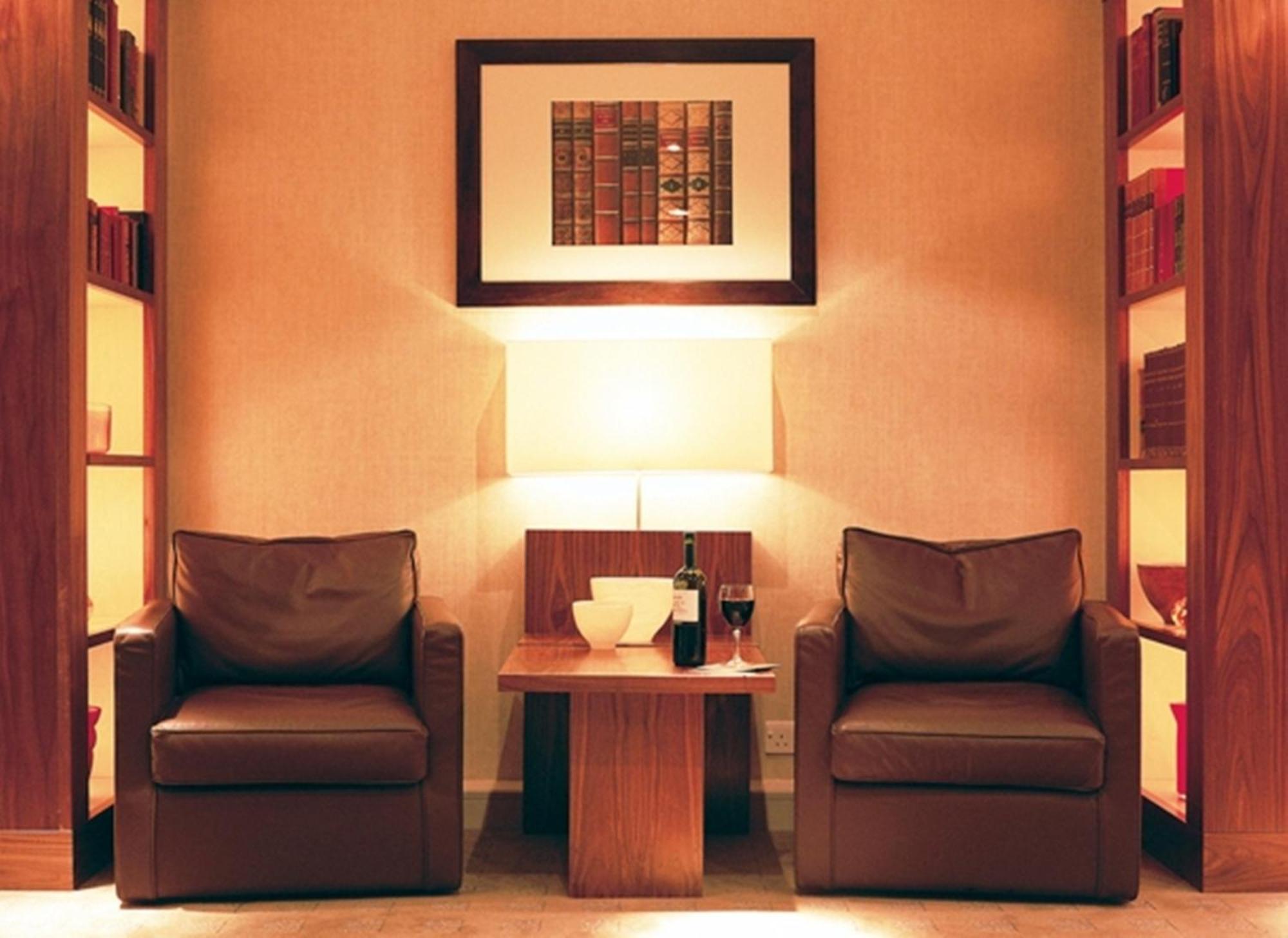 Regency Park Hotel, Health Club & Spa Thatcham Interior foto