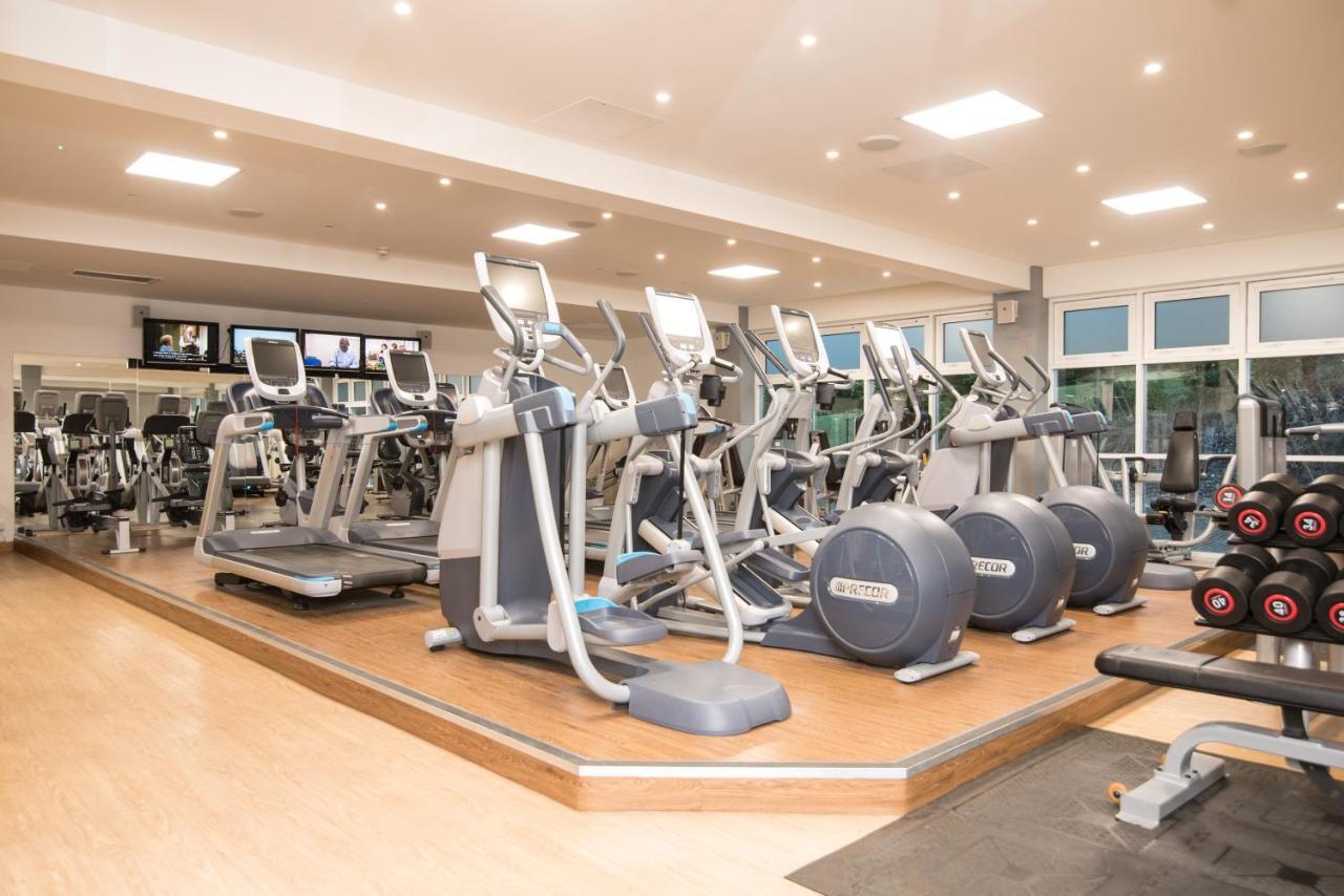 Regency Park Hotel, Health Club & Spa Thatcham Exterior foto